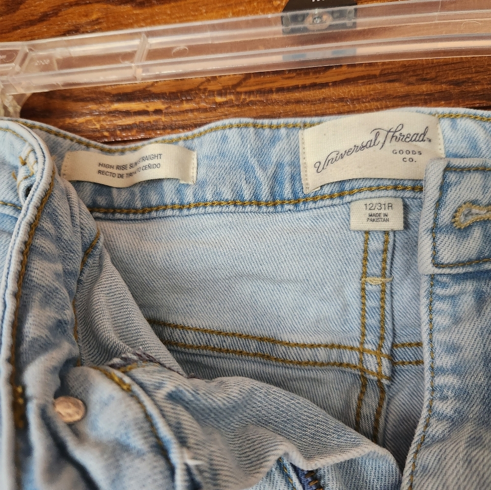 🏖Universal Threads jeans - Picture 3 of 4